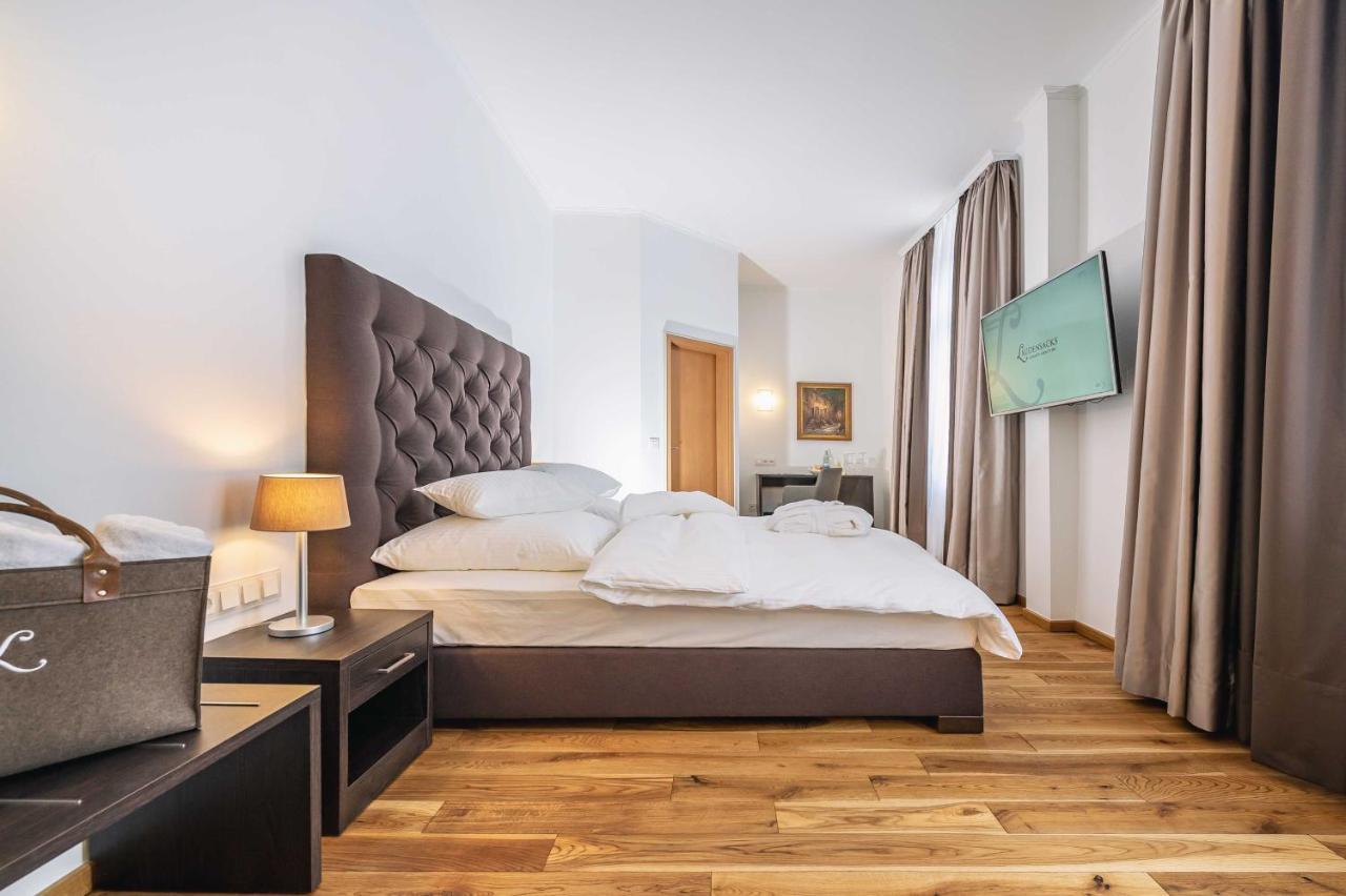 Laudensacks Parkhotel & Retreat سيئة كيسينجين المظهر الخارجي الصورة