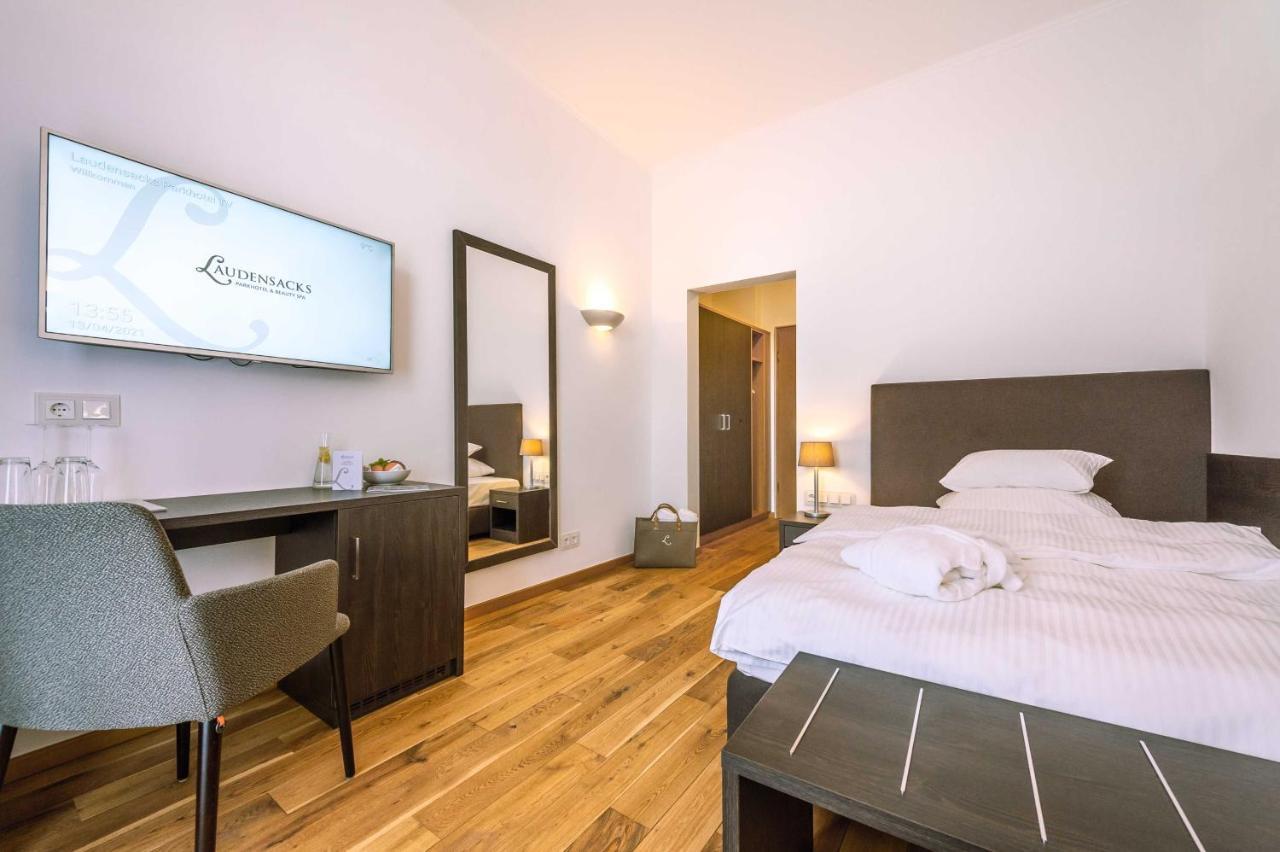 Laudensacks Parkhotel & Retreat سيئة كيسينجين المظهر الخارجي الصورة